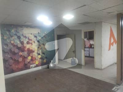 جوہر ٹاؤن فیز 2 جوہر ٹاؤن,لاہور میں 1 کنال عمارت 10.0 لاکھ میں کرایہ پر دستیاب ہے۔