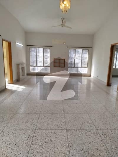 60x100, Upper Portion Available for Rent with 2 bedrooms in G-10, Islamabad