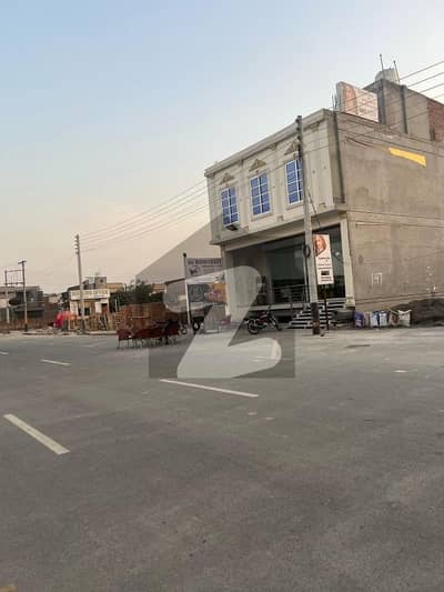 الائیڈ کمرشل فیصل آباد میں 2 مرلہ عمارت 1.7 کروڑ میں برائے فروخت۔