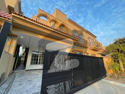 بحریہ انکلیو بحریہ ٹاؤن,اسلام آباد میں 5 کمروں کا 10 مرلہ مکان 5.56 کروڑ میں برائے فروخت۔ بحریہ انکلیو بحریہ ٹاؤن,اسلام آباد میں 5 کمروں کا 10 مرلہ مکان 5.56 کروڑ میں برائے فروخت۔