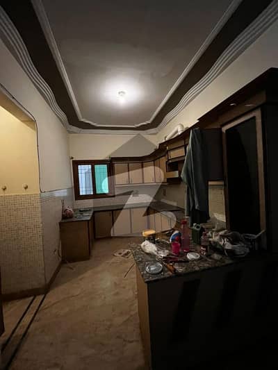 گلستانِ جوہر کراچی میں 3 کمروں کا 10 مرلہ زیریں پورشن 90.0 ہزار میں کرایہ پر دستیاب ہے۔