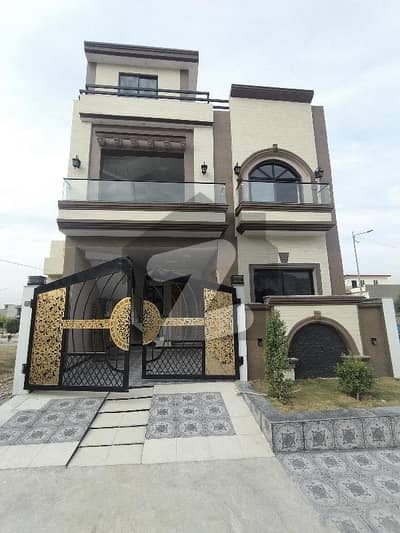 فیصل ہلز ۔ ایگزیکٹو بلاک فیصل ہلز,اسلام آباد میں 4 کمروں کا 5 مرلہ مکان 2.25 کروڑ میں برائے فروخت۔