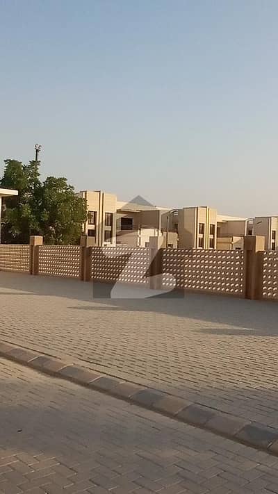 West Open Near to Park 120 Yrd Plot For Sale