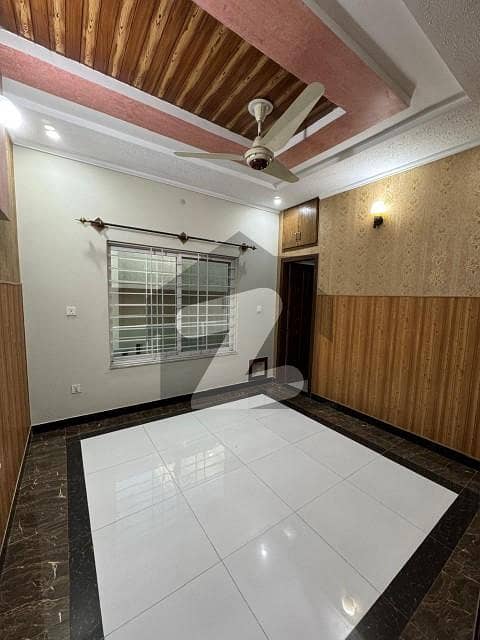 Size 25x40 Full House For Rent In G-13 Size 25x40 Full House For Rent In G-13