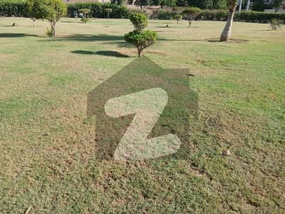 درخشاں ولاز ڈی ایچ اے فیز 6,ڈی ایچ اے ڈیفینس,کراچی میں 4 کمروں کا 14 مرلہ مکان 2.9 لاکھ میں کرایہ پر دستیاب ہے۔