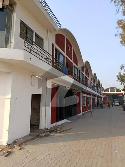 گجّومتہ لاہور میں 8 کمروں کا 8 کنال فیکٹری 12.0 لاکھ میں کرایہ پر دستیاب ہے۔