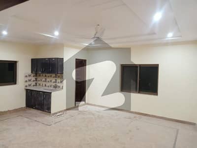 ماڈل ٹاؤن لاہور میں 1 کمرے کا 2 مرلہ دفتر 33.0 ہزار میں کرایہ پر دستیاب ہے۔