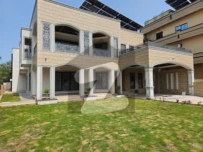 سوان گارڈن اسلام آباد میں 1 مرلہ گودام 4.0 لاکھ میں کرایہ پر دستیاب ہے۔