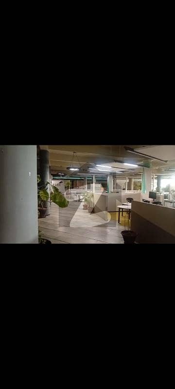 کورنگی - سیکٹر 7/اے کورنگی انڈسٹریل ایریا,کورنگی,کراچی میں 10 کمروں کا 3 کنال دفتر 8.8 لاکھ میں کرایہ پر دستیاب ہے۔