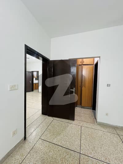 ڈی ایچ اے فیز 4 - بلاک ڈبل اے فیز 4,ڈیفنس (ڈی ایچ اے),لاہور میں 2 کمروں کا 10 مرلہ بالائی پورشن 72.0 ہزار میں کرایہ پر دستیاب ہے۔ ڈی ایچ اے فیز 4 - بلاک ڈبل اے فیز 4,ڈیفنس (ڈی ایچ اے),لاہور میں 2 کمروں کا 10 مرلہ بالائی پورشن 72.0 ہزار میں کرایہ پر دستیاب ہے۔