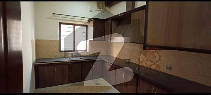 7 Marla House Available For Rent