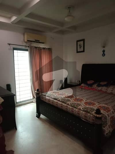 ڈی ایچ اے فیز 4 ڈیفنس (ڈی ایچ اے),لاہور میں 1 کمرے کا 1 کنال کمرہ 35.0 ہزار میں کرایہ پر دستیاب ہے۔