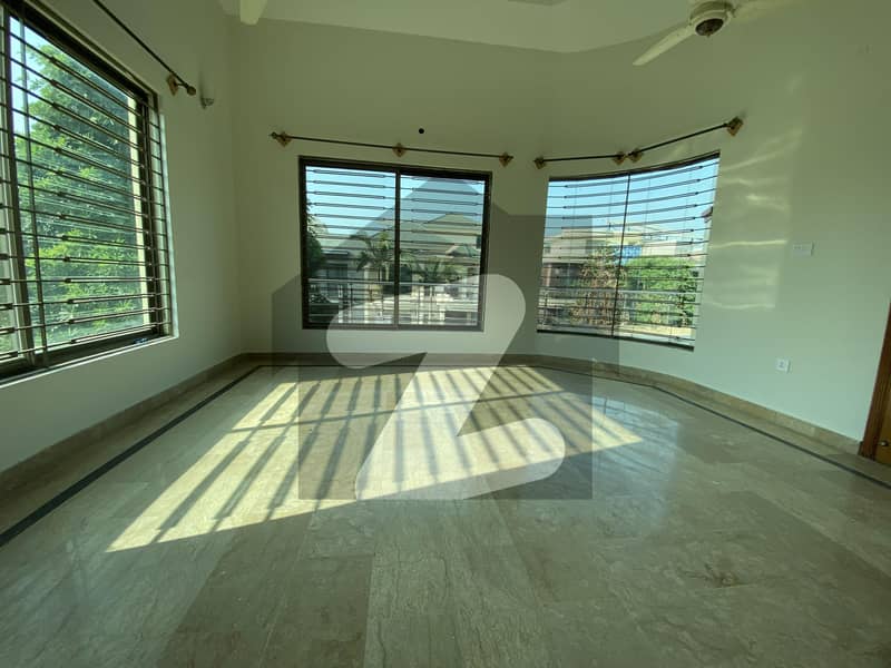 آئی ۔ 8 اسلام آباد میں 3 کمروں کا 14 مرلہ بالائی پورشن 1.35 لاکھ میں کرایہ پر دستیاب ہے۔ آئی ۔ 8 اسلام آباد میں 3 کمروں کا 14 مرلہ بالائی پورشن 1.35 لاکھ میں کرایہ پر دستیاب ہے۔