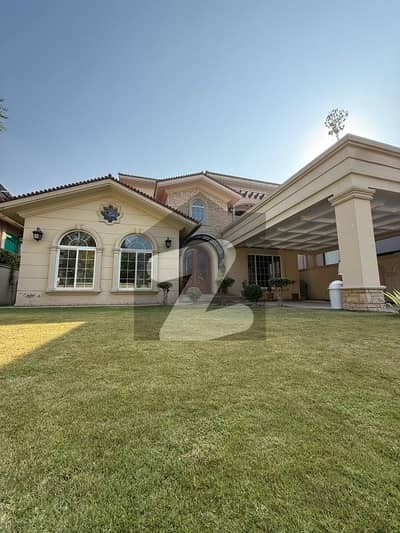 2 Kanal Corner Luxury House For Sale in F-6, Islamabad