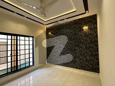 5 Marla Luxury Brand New House Available For Sale