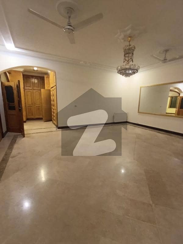 E-7, 5 Bed Room House E-7, 5 Bed Room House