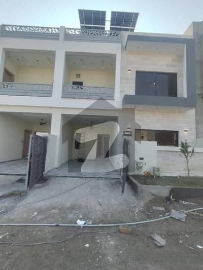 فیصل ہلز ۔ ایگزیکٹو بلاک فیصل ہلز,اسلام آباد میں 4 کمروں کا 5 مرلہ مکان 2.3 کروڑ میں برائے فروخت۔