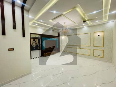10 Marla Slightly Used House Available For Sale In Bahria Town Lahore At Reasonable Price