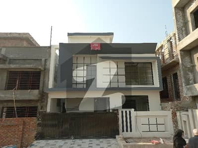 جناح گارڈنز ایف ای سی ایچ ایس,اسلام آباد میں 3 کمروں کا 6 مرلہ مکان 2.5 کروڑ میں برائے فروخت۔