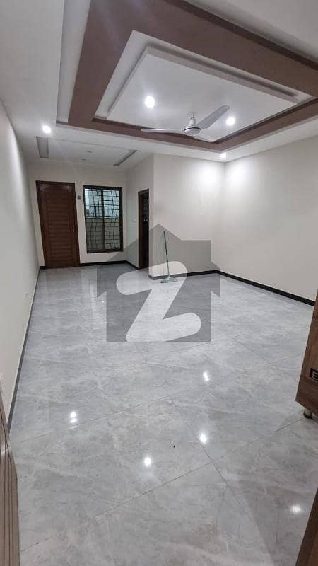 ڈی ۔ 12 اسلام آباد میں 4 کمروں کا 8 مرلہ مکان 2.4 لاکھ میں کرایہ پر دستیاب ہے۔ ڈی ۔ 12 اسلام آباد میں 4 کمروں کا 8 مرلہ مکان 2.4 لاکھ میں کرایہ پر دستیاب ہے۔