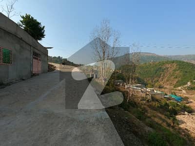 Land Plot available in Murree village Tret on GT Road