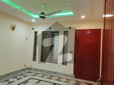 آئی ۔ 8/2 آئی ۔ 8,اسلام آباد میں 3 کمروں کا 14 مرلہ بالائی پورشن 2.25 لاکھ میں کرایہ پر دستیاب ہے۔ آئی ۔ 8/2 آئی ۔ 8,اسلام آباد میں 3 کمروں کا 14 مرلہ بالائی پورشن 2.25 لاکھ میں کرایہ پر دستیاب ہے۔