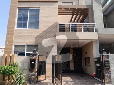 BRAND NEW HOUSE 5 MARLA BEAUTIFUL LOCATION AVAILABLE FOR SALE IN BAHRIA ORCHARD BRAND NEW HOUSE 5 MARLA BEAUTIFUL LOCATION AVAILABLE FOR SALE IN BAHRIA ORCHARD