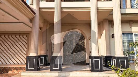 آئی ای پی انجنیئرز ٹاؤن ۔ سیکٹر اے آئی ای پی انجینئرز ٹاؤن,لاہور میں 8 کمروں کا 2 کنال مکان 10.9 کروڑ میں برائے فروخت۔