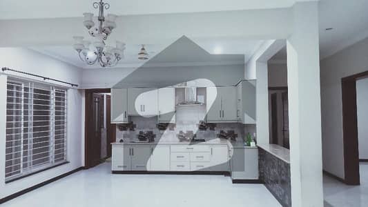 E-11: Beautiful Upper Portion With Separate Gas And Electric Mater And Car Parking