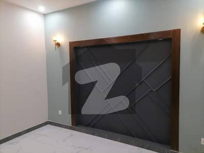 سفاری گارڈن ہاؤسنگ سکیم لاہور میں 3 کمروں کا 5 مرلہ مکان 1.2 کروڑ میں برائے فروخت۔