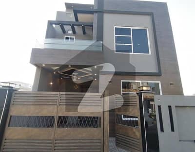 سٹی ہاؤسنگ سوسائٹی گوجرانوالہ میں 4 کمروں کا 5 مرلہ مکان 1.45 کروڑ میں برائے فروخت۔