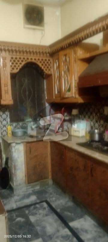 5 Marla Upper Floor 6 Lac Security 30k Rent