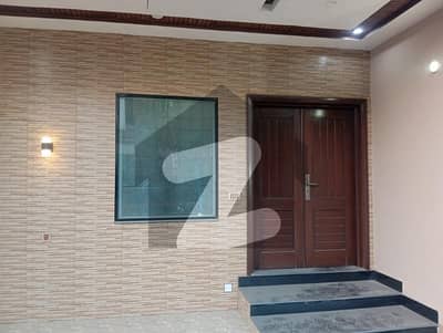 10 MARLA HOUSE AVAILABLE FOR SALE 10 MARLA HOUSE AVAILABLE FOR SALE