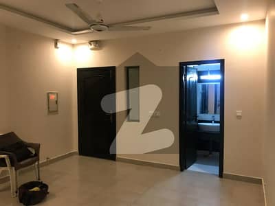 18-WEST TWO BED ROOMS FLAT AVAILABLE FOR RENT F-11