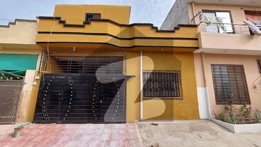 ثمر زر ہاؤسنگ سوسائٹی راولپنڈی میں 2 کمروں کا 7 مرلہ مکان 1.05 کروڑ میں برائے فروخت۔