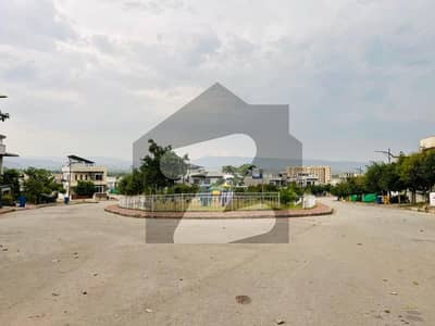 Plot for sale in Sector J Corner Boulevard 4 Marla Green Patch Back Open Possession Utility Paid Heighted Location Bahria Enclave Islamabad Plot for sale in Sector J Corner Boulevard 4 Marla Green Patch Back Open Possession Utility Paid Heighted Location Bahria Enclave Islamabad