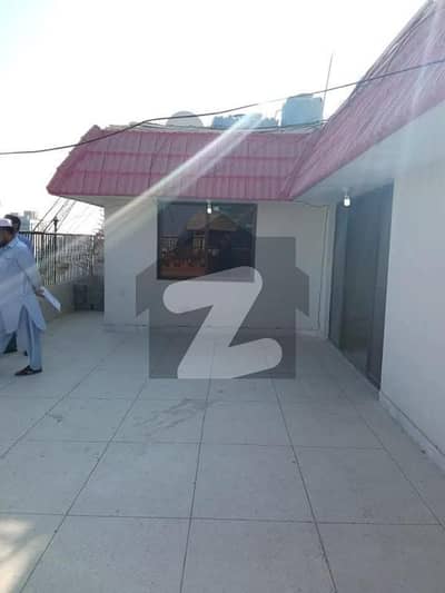 کلفٹن ۔ بلاک 2 کلفٹن,کراچی میں 2 کمروں کا 8 مرلہ پینٹ ہاؤس 2.5 کروڑ میں برائے فروخت۔