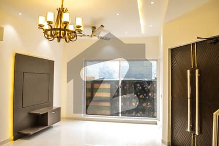 5 MARLA BRAND NEW HOUSE FOR RENT IN DHA PHASE 7