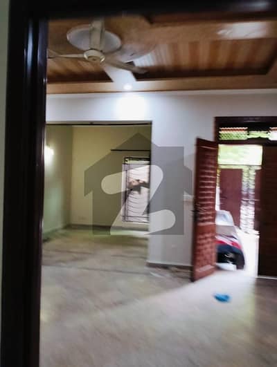 پاک عرب ہاؤسنگ سوسائٹی لاہور میں 1 کمرے کا 5 مرلہ زیریں پورشن 35.0 ہزار میں کرایہ پر دستیاب ہے۔