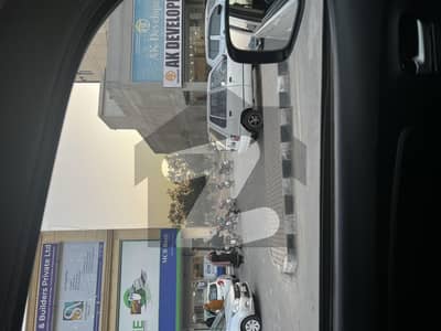 لیک سٹی رائیونڈ روڈ,لاہور میں 8 مرلہ کمرشل پلاٹ 23.0 کروڑ میں برائے فروخت۔ لیک سٹی رائیونڈ روڈ,لاہور میں 8 مرلہ کمرشل پلاٹ 23.0 کروڑ میں برائے فروخت۔