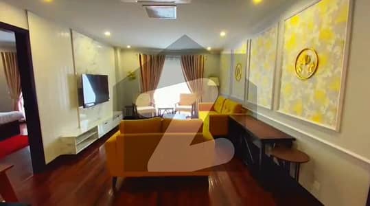 Gulberg Spacious 2 Bed furnished Apartment 1300 Sq Ft Prime Location