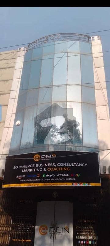 Gulberg Near Mm Alam Road 14 Marla Building Is Available For Sale.