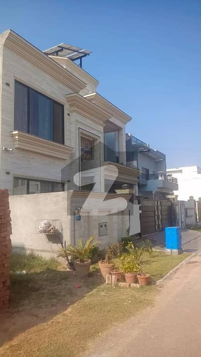 15 Marla Spanish house upper portion House for rent ( new taip ) 15 Marla Spanish house upper portion House for rent ( new taip )