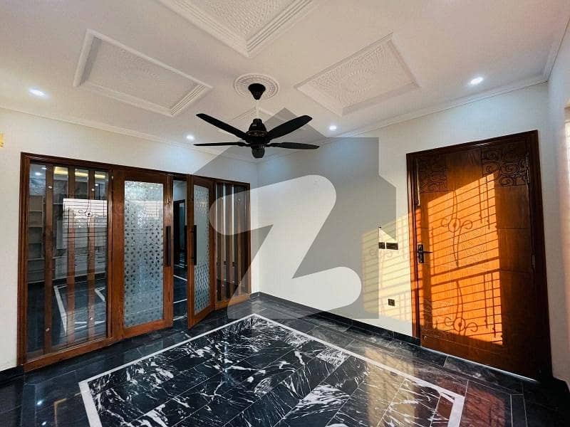 سینٹرل پارک ہاؤسنگ سکیم لاہور میں 3 کمروں کا 1 کنال بالائی پورشن 80.0 ہزار میں برائے فروخت۔ سینٹرل پارک ہاؤسنگ سکیم لاہور میں 3 کمروں کا 1 کنال بالائی پورشن 80.0 ہزار میں برائے فروخت۔