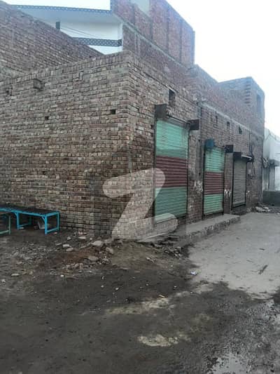 چک جھمرہ روڈ فیصل آباد میں 1 کمرے کا 3 مرلہ دکان 99.95 لاکھ میں برائے فروخت۔