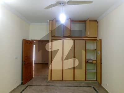 FOR RENT Fully Renovated Ground Portion Available in I_8/4 FOR RENT Fully Renovated Ground Portion Available in I_8/4