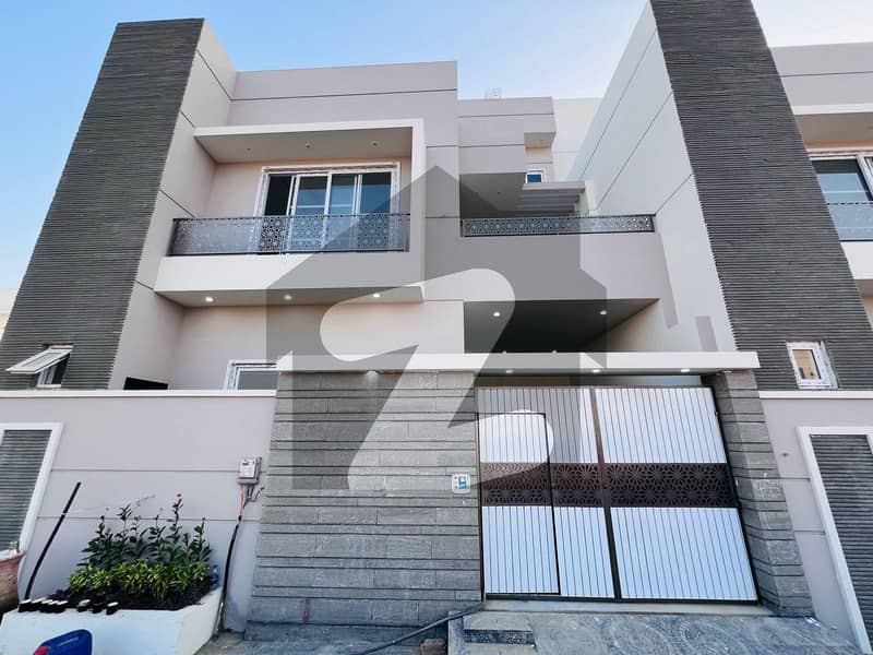 پام ولیج حیدرآباد بائی پاس,حیدر آباد میں 7 کمروں کا 6 مرلہ مکان 3.5 کروڑ میں برائے فروخت۔