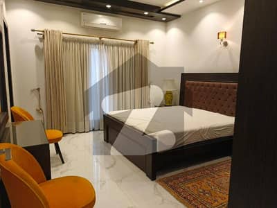 ڈی ایچ اے فیز 4 ڈیفنس (ڈی ایچ اے),لاہور میں 5 کمروں کا 1 کنال مکان 7.3 کروڑ میں برائے فروخت۔