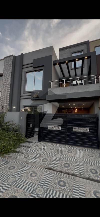 5 Marla Double Storey House Available For Sale In Bahria Town Sector D 5 Marla Double Storey House Available For Sale In Bahria Town Sector D