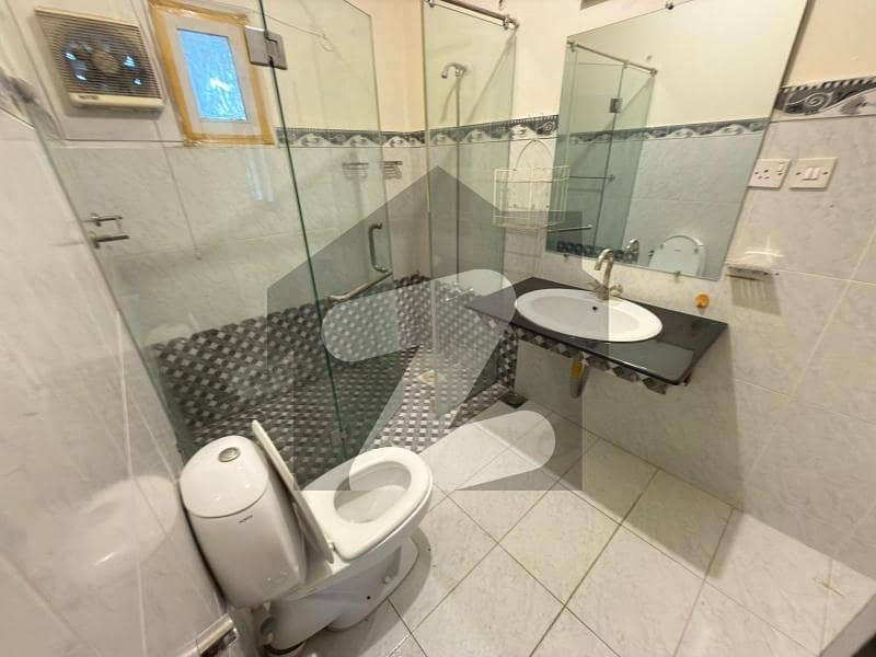 F-11 Vip Tails Floor Open Basement 2 Bed 3 Bath